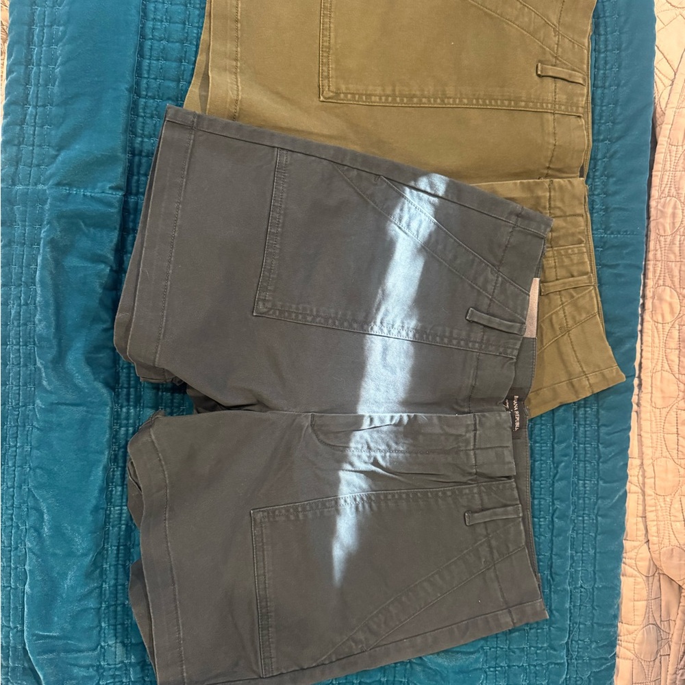 Banana Republic Olive and Charcoal Shorts Set - Picture 3 of 4